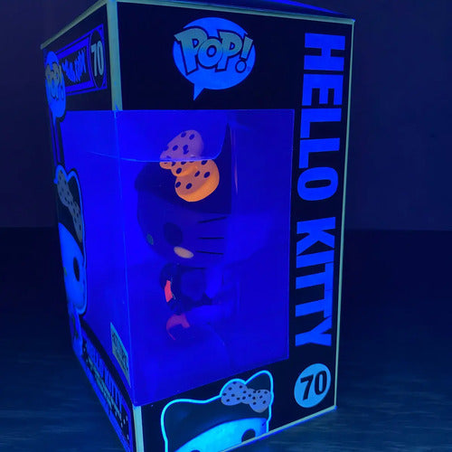 Funko Pop! Sanrio - Hello Kitty With Gift #70 Blacklight