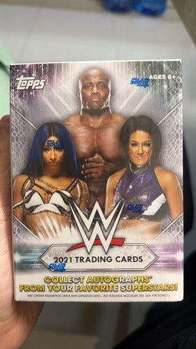 Topps Wwe 2021 Caja Sellada (77 Cartas En Total)